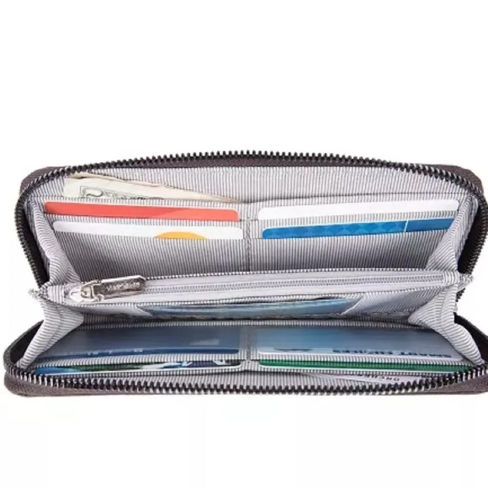 Travelon RFID Blocking Zip Wallet bag